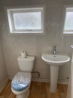 1 bedroom Flat to let in West Street, Sheerness, ME12