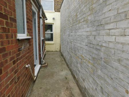2 bedroom Terraced House to let in Clyde Street, Sheerness, ME12