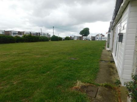 2 bedroom Flat to let in Manor Way, Leysdown-on-Sea, ME12