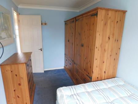 2 bedroom Flat to let in Manor Way, Leysdown-on-Sea, ME12