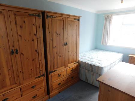 2 bedroom Flat to let in Manor Way, Leysdown-on-Sea, ME12