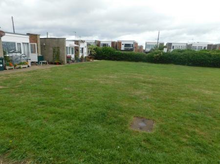 2 bedroom Flat to let in Manor Way, Leysdown-on-Sea, ME12