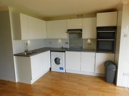 2 bedroom Flat to let in Manor Way, Leysdown-on-Sea, ME12