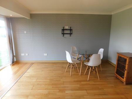 2 bedroom Flat to let in Manor Way, Leysdown-on-Sea, ME12