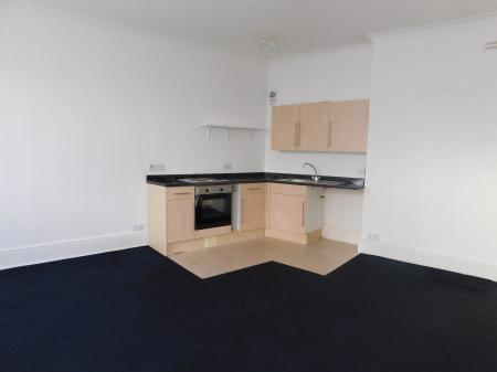 2 bedroom Flat to let in High Street, Sheerness, ME12