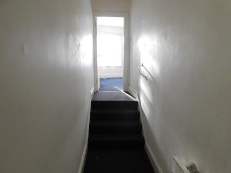 2 bedroom Flat to let in High Street, Sheerness, ME12