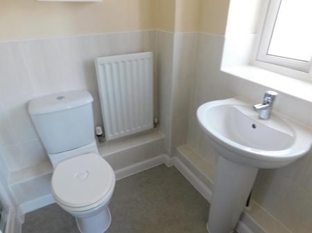 2 bedroom Flat to let in Thistle Hill Way, Minster, ME12