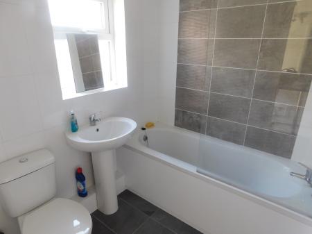 3 bedroom Terraced House to let in Cavour Road, Sheerness, ME12