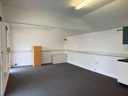 1 bedroom Office to let in College Road, Swanley, BR8