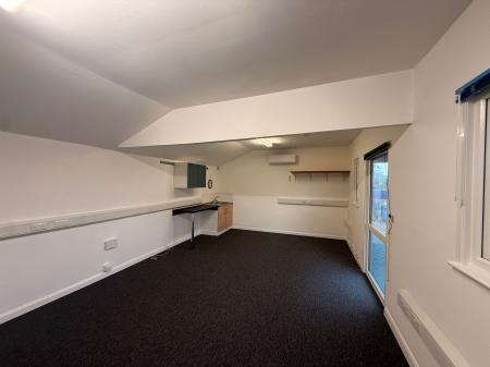 1 bedroom Office to let in College Road, Swanley, BR8
