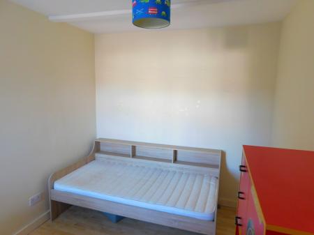 2 bedroom Terraced House to let in James Street, Sheerness, ME12