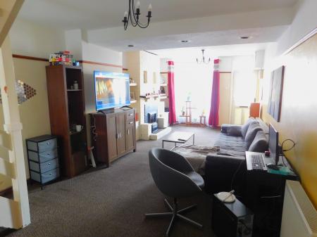 2 bedroom Terraced House to let in James Street, Sheerness, ME12