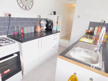 2 bedroom Terraced House to let in Alma Street, Sheerness, ME12