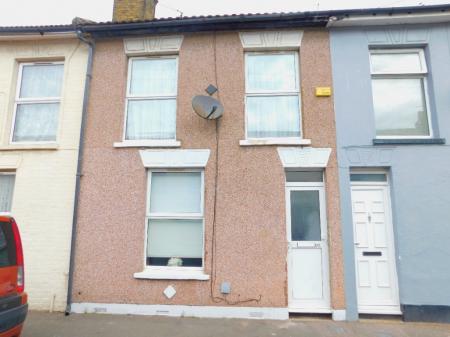 2 bedroom Terraced House to let in Alma Street, Sheerness, ME12