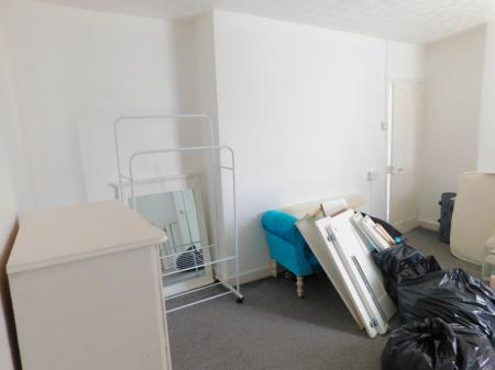 2 bedroom Terraced House to let in Alma Street, Sheerness, ME12
