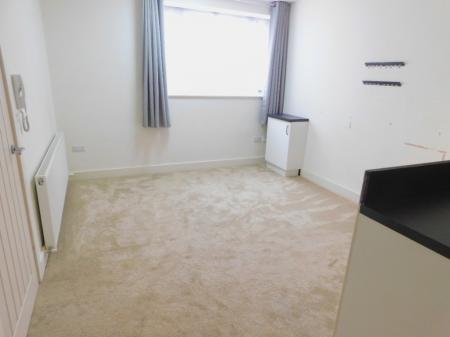 2 bedroom Property to let in High Street, Sheerness, ME12