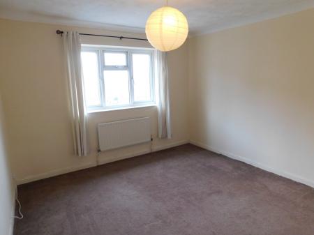 1 bedroom Flat to let in Marine Parade, Sheerness, ME12