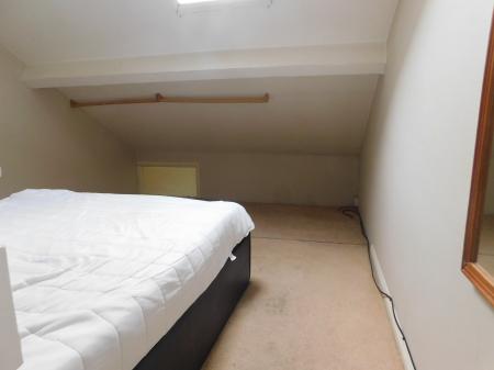1 bedroom Maisonette to let in The Old Bakery, Parsonage Chase, Minster, ME12