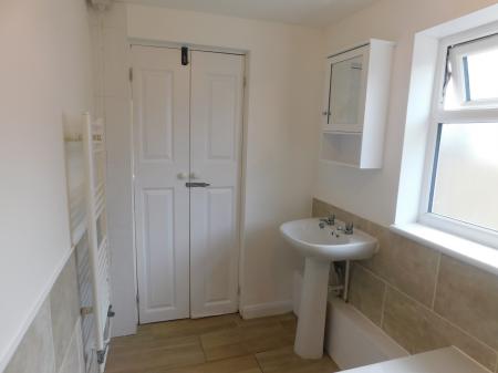 3 bedroom Terraced House to let in James Street, Sheerness, ME12