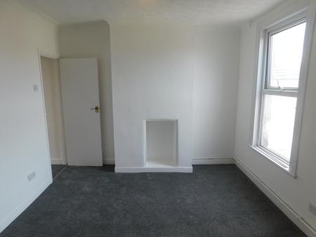 3 bedroom Terraced House to let in James Street, Sheerness, ME12