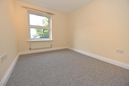 2 bedroom Flat for sale in Hill Lane, Southampton, SO15