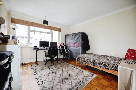 2 bedroom Flat for sale in Northlands Road, Banister Park, Southampton, SO15