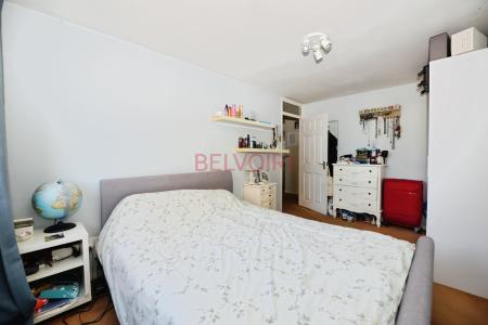 3 bedroom Flat for sale in Orchard Lane, Southampton, SO14