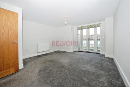 2 bedroom Flat for sale in Priory Road, St Denys, Southampton, SO17