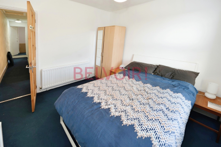 4 bedroom Terraced House to let in Arnold Road, Southampton, SO17