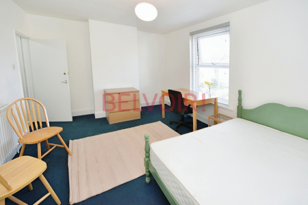 4 bedroom Terraced House to let in Arnold Road, Southampton, SO17