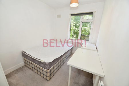 5 bedroom Semi-detached house to let in Burgess Road, Southampton, SO16