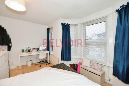 5 bedroom Semi-detached house to let in Burlington Road, Polygon, Southampton, SO15