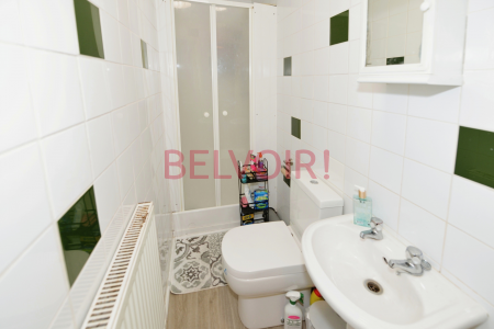 5 bedroom Semi-detached house to let in Burlington Road, Polygon, Southampton, SO15