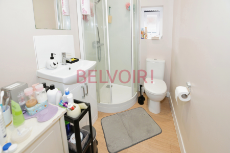 5 bedroom Semi-detached house to let in Harborough Road, Polygon, Southampton, SO15