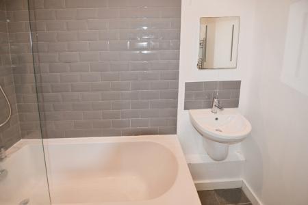 2 bedroom Flat to let in Bevois Valley Road, Southampton, SO14