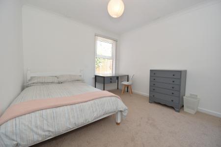 4 bedroom Semi-detached house to let in Mayfield Road, Southampton, SO17