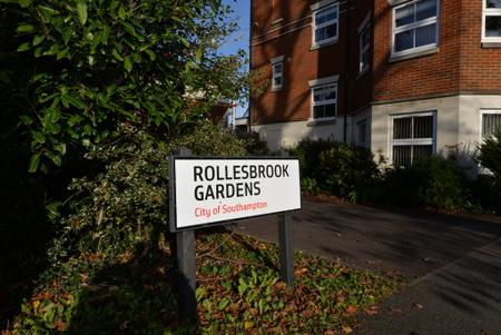 2 bedroom Flat to let in Hill Lane, Banister Park, Southampton, SO15