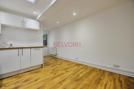 2 bedroom Terraced House to let in Rockstone Lane, Southampton, SO14