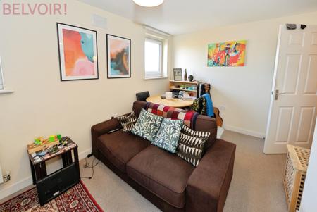 1 bedroom Flat to let in Alexander Square, Eastleigh, SO50