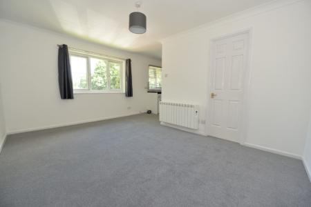 1 bedroom Studio flat to let in Nutfield Court., Southampton, SO16