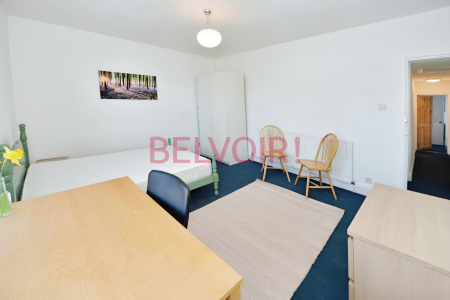 4 bedroom Terraced House for sale in Arnold Road, Southampton, SO17