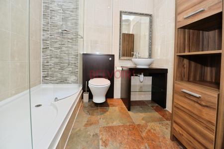 2 bedroom Flat to let in Archers Road, Archway, Southampton, SO15