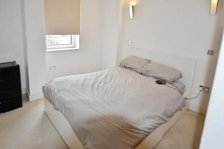 1 bedroom Flat to let in High Street, Southampton, SO14