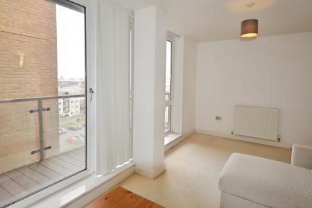 1 bedroom Flat to let in High Street, Southampton, SO14