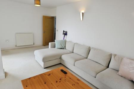1 bedroom Flat to let in High Street, Southampton, SO14