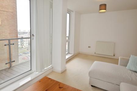 1 bedroom Flat to let in High Street, Southampton, SO14