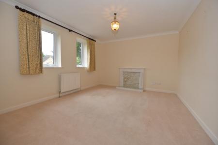 2 bedroom Flat to let in 27 Westwood Road, Southampton, SO17