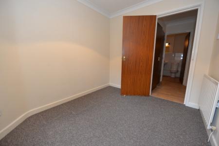 2 bedroom Flat to let in 27 Westwood Road, Southampton, SO17