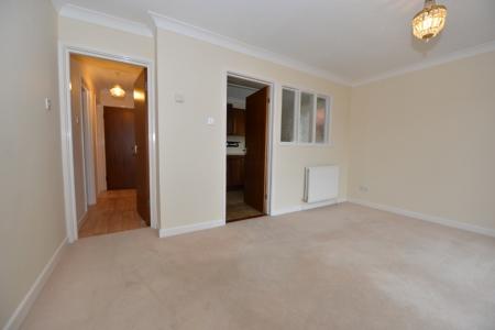 2 bedroom Flat to let in 27 Westwood Road, Southampton, SO17