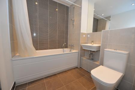 2 bedroom Flat to let in John Thornycroft Road, Southampton, SO19